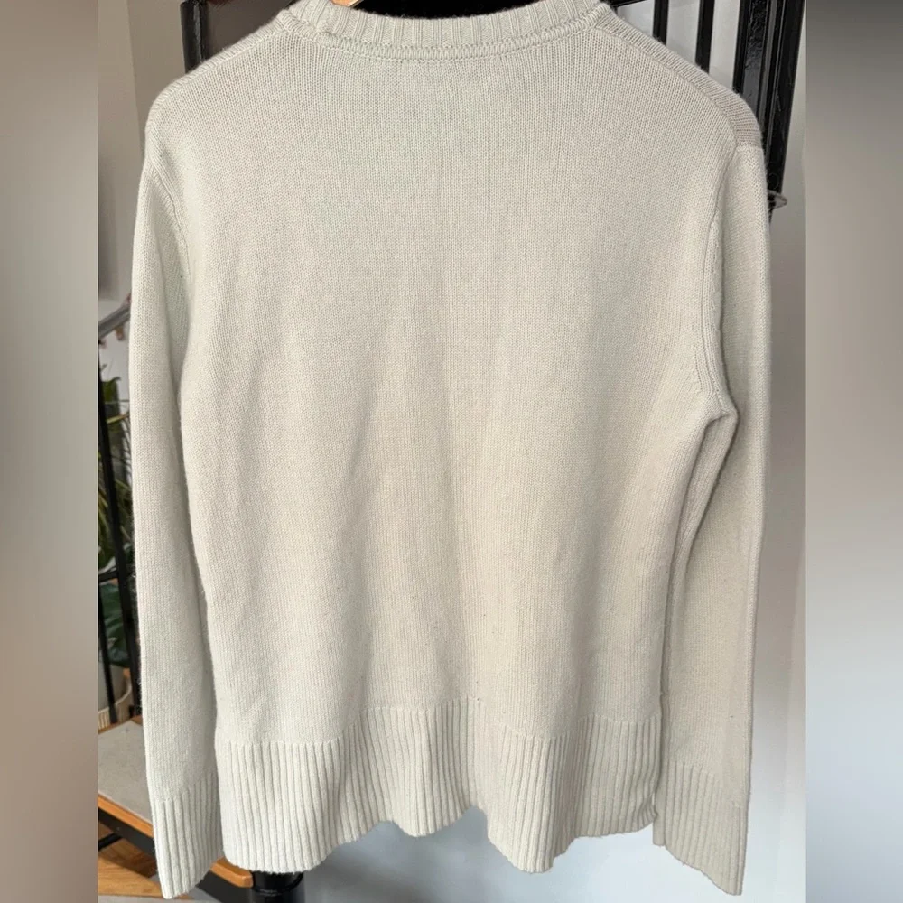 Theory Women’s  Light Gray Cashmere Sweater Size M - Picture 2 of 7